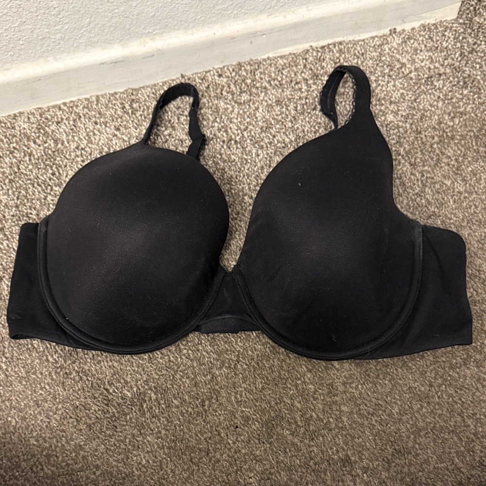 Victoria's Secret black lined perfect coverage bra